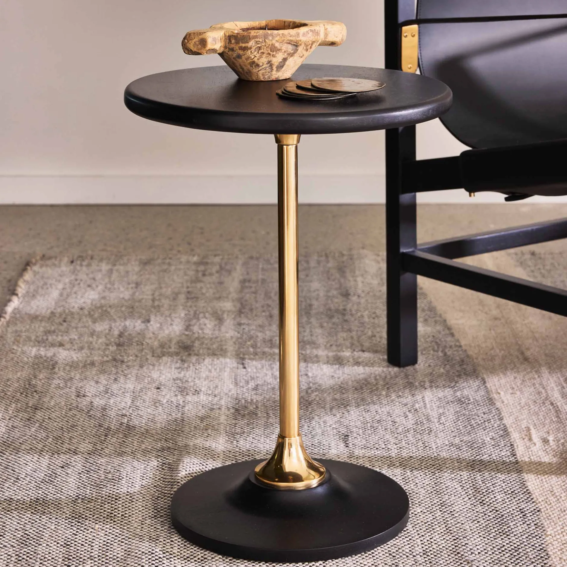 Discount Horgans Ezra Side Table Black