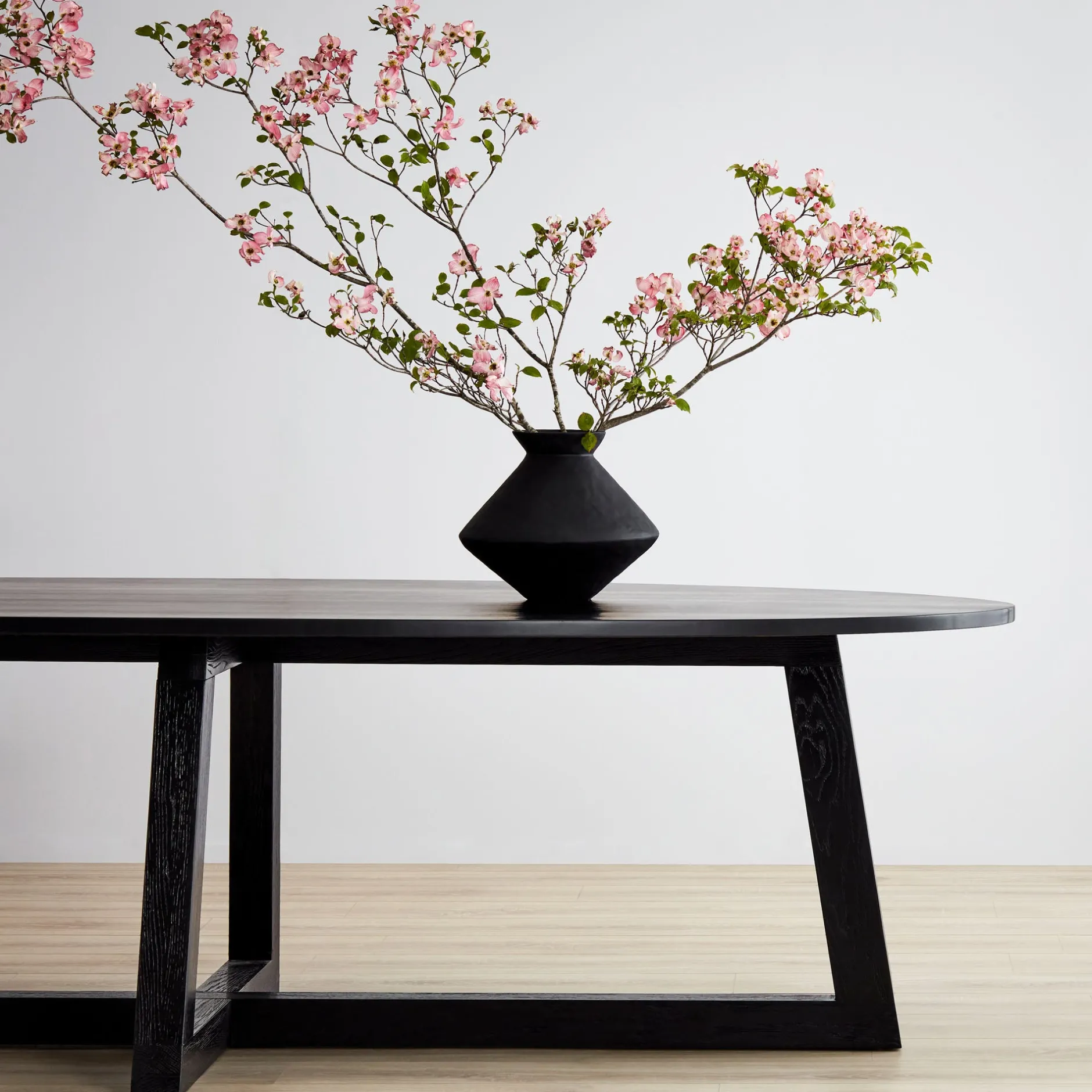 Fashion Horgans Finbar Dining Table Ash Small Black
