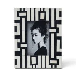 Fashion Horgans Florence Photo Frame 4 x 6 Black & White
