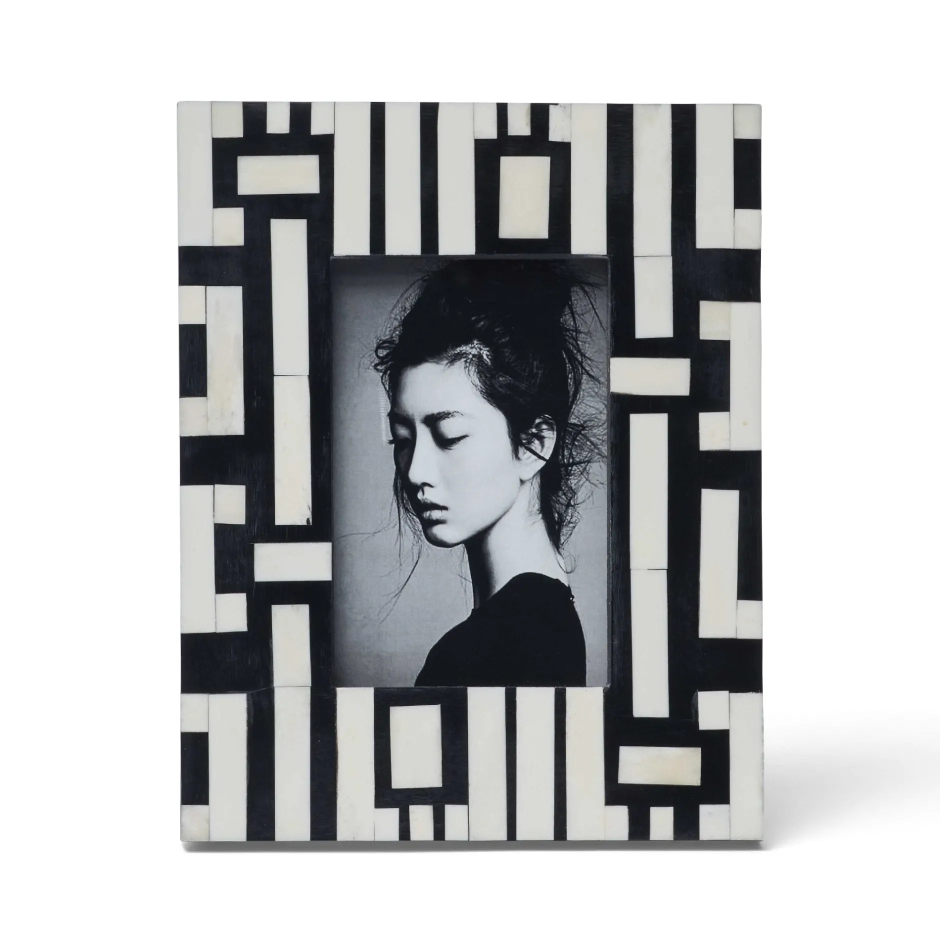 Fashion Horgans Florence Photo Frame 4 x 6 Black & White