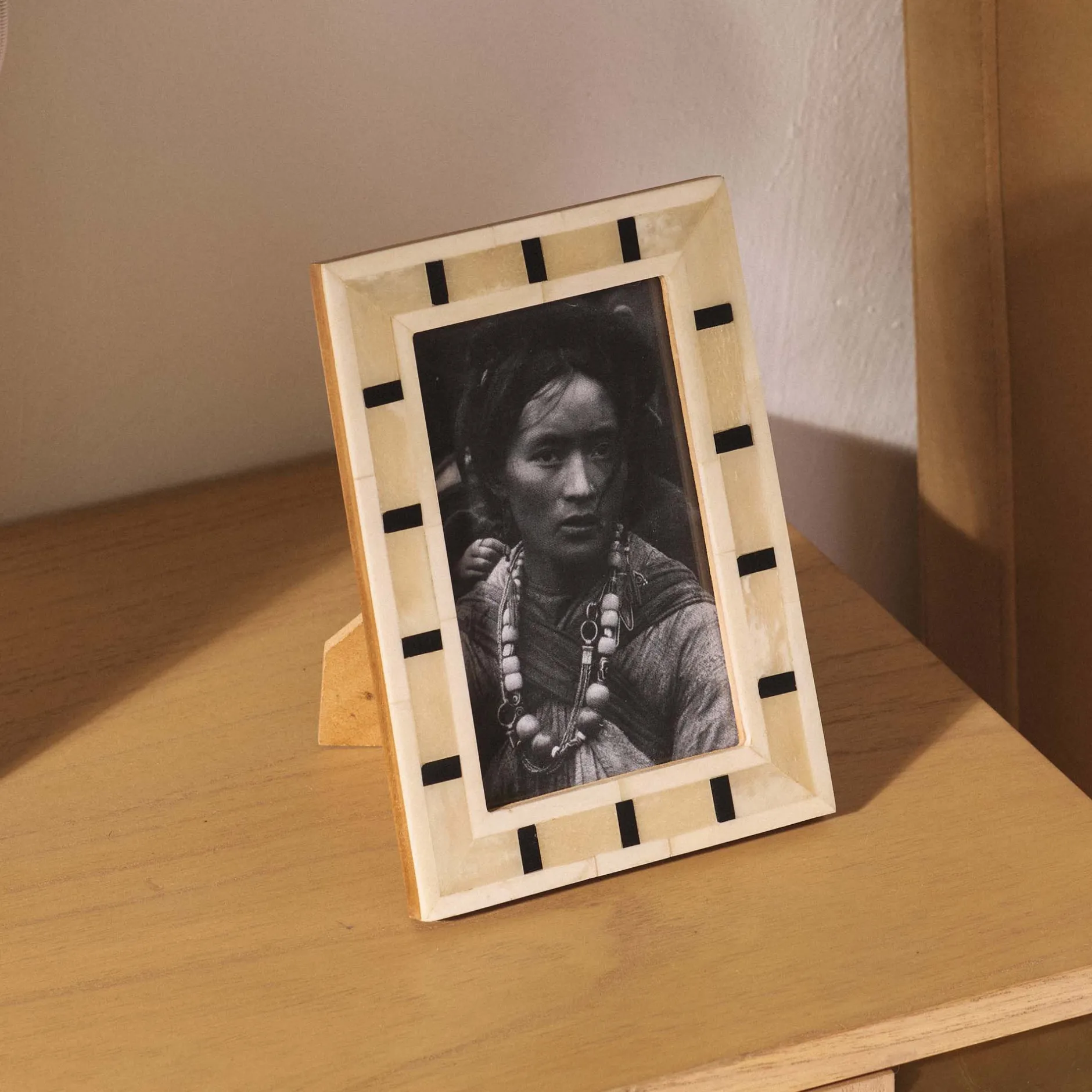 Best Horgans Geo Photo Frame 4 x 6 White, Cream & Black