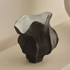 Fashion Horgans Hiro Vase Black & White