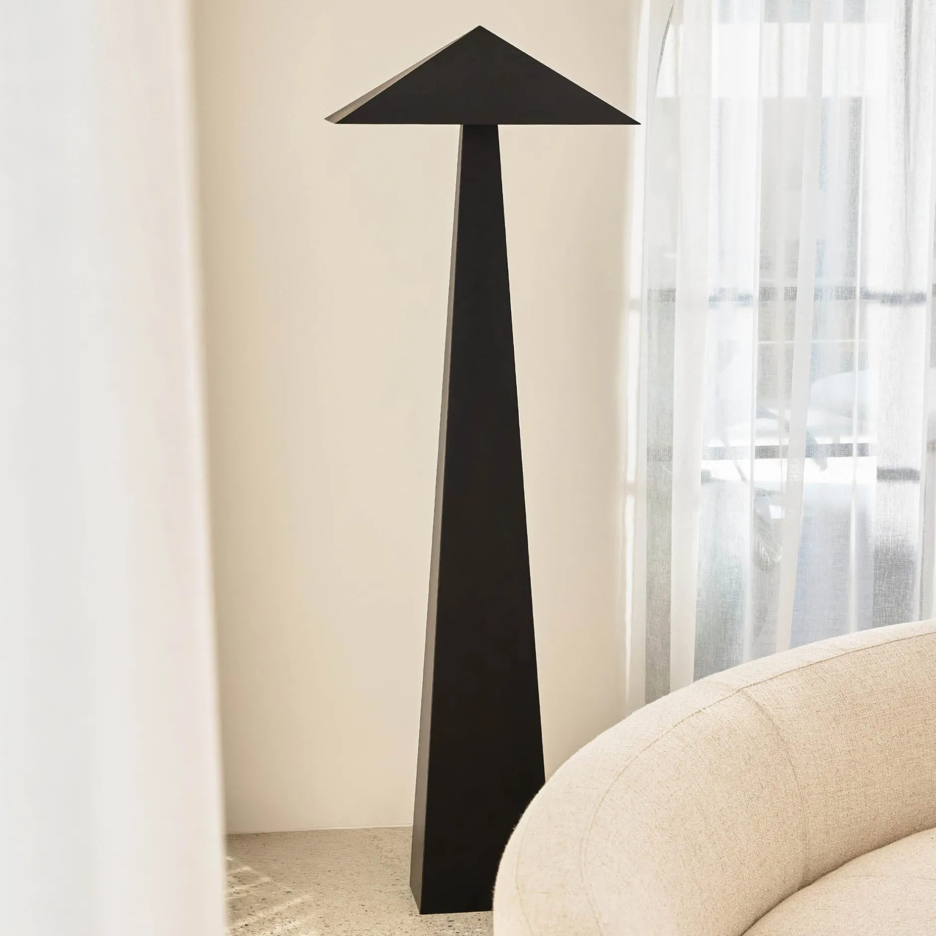 Best Horgans Kezu Floor Lamp Black