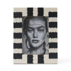 Fashion Horgans Kuma Photo Frame 5 x 7 White & Black