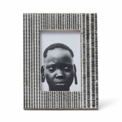 Best Horgans Tippi Photo Frame 4 x 6 Black & White