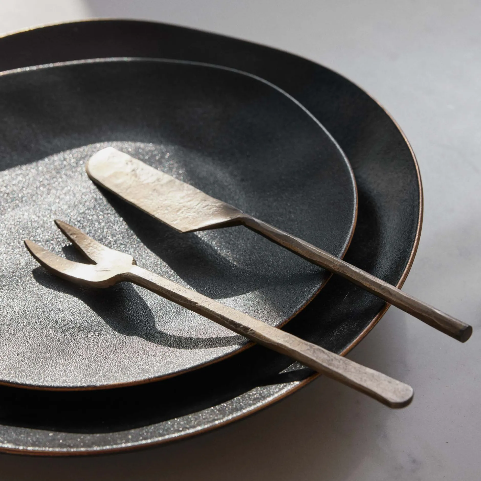 Outlet Horgans Tobi Antique Fork Knife Set Brass